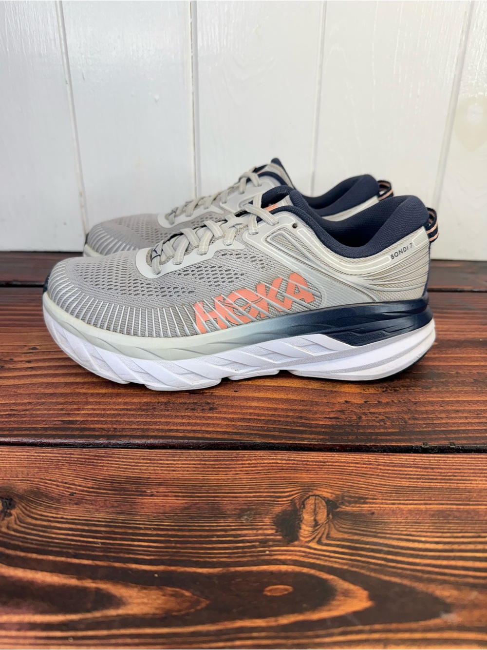 Hoka One One Women's Sneakers Light Gray with Coral Accents Bondi 7.5